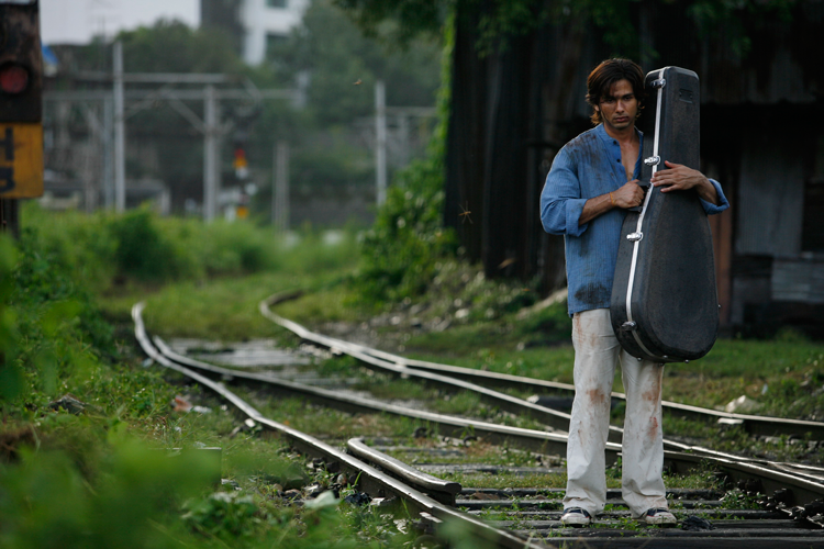 Kaminey - Film Still